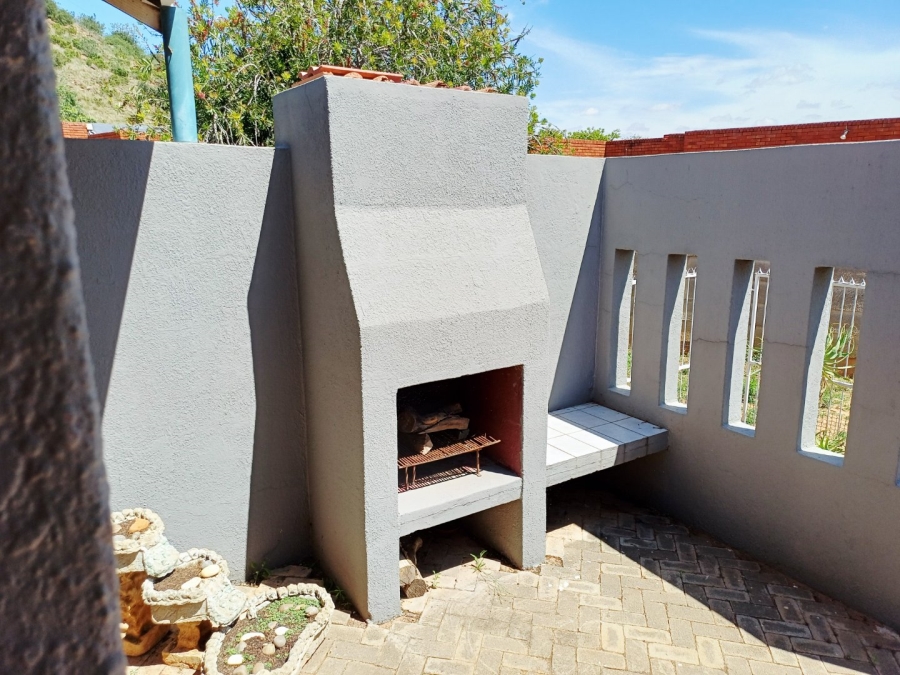 3 Bedroom Property for Sale in Langenhovenpark Free State